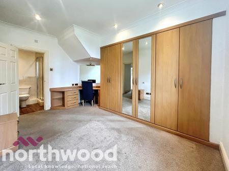 2 bedroom Flat for sale in Marine Gate Mansions, The Promenade, Southport, PR9