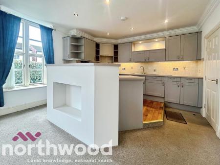 2 bedroom Flat for sale in Marine Gate Mansions, The Promenade, Southport, PR9