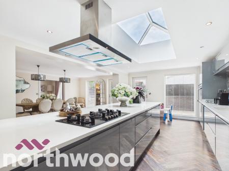 4 bedroom Detached house for sale in Knob Hall Lane, Southport, PR9