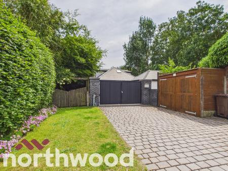 4 bedroom Detached house for sale in Knob Hall Lane, Southport, PR9