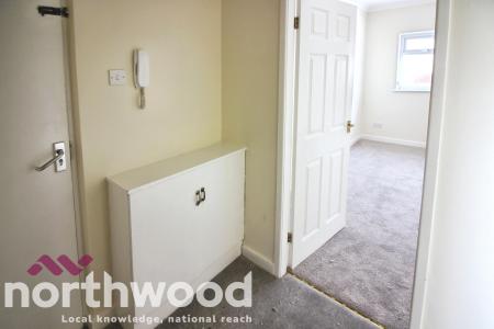 2 bedroom Flat to let in Tulketh Street, Southport, PR8