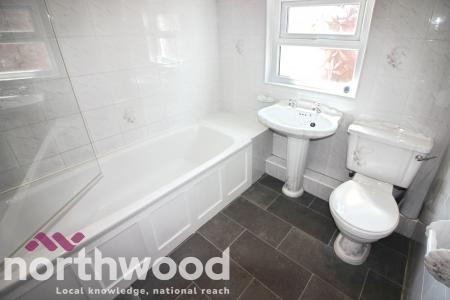 3 bedroom Semi-detached house to let in Birkey Lane, Formby, L37