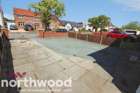 3 bedroom Semi-detached house to let in Birkey Lane, Formby, L37