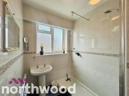 2 bedroom Flat for sale in Park Road, Southport, PR9