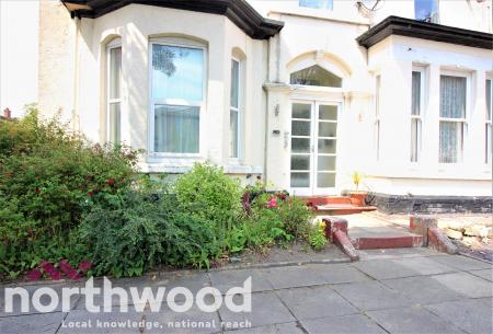1 bedroom Flat to let in Talbot Street, Southport, PR8