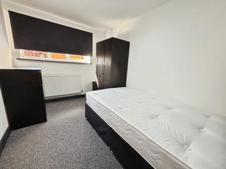5 bedroom Semi-detached house to let in Fairstead, Skelmersdale, WN8