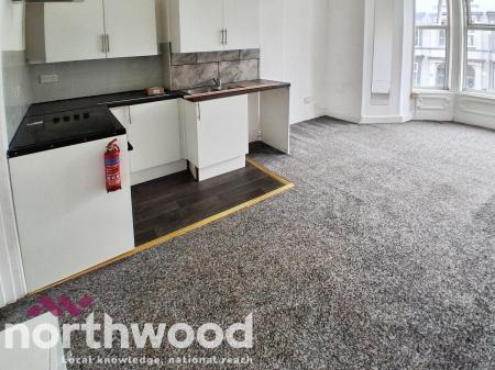 2 bedroom Flat to let in Bold Street, Southport, PR9