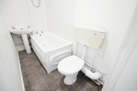 2 bedroom Flat to let in Bold Street, Southport, PR9