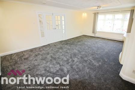 5 bedroom Detached house to let in Brinklow Close, Ainsdale, Southport, PR8