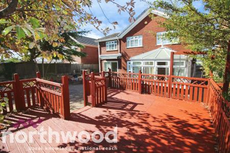 5 bedroom Detached house to let in Brinklow Close, Ainsdale, Southport, PR8