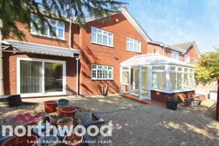 5 bedroom Detached house to let in Brinklow Close, Ainsdale, Southport, PR8
