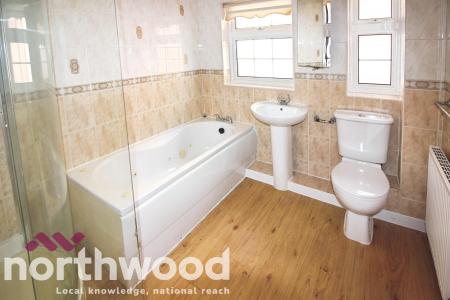 5 bedroom Detached house to let in Brinklow Close, Ainsdale, Southport, PR8