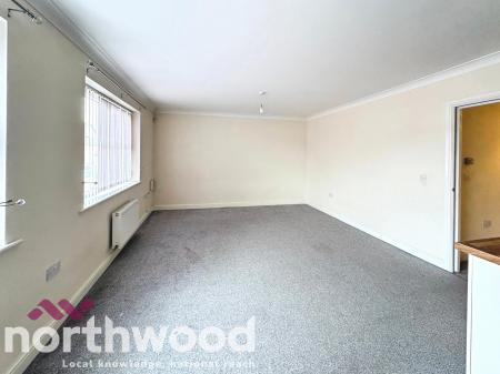 2 bedroom Flat to let in Wardley Street, Pemberton, Wigan, WN5