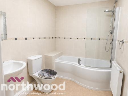 2 bedroom Flat to let in Wardley Street, Pemberton, Wigan, WN5