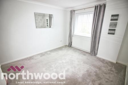 2 bedroom Flat to let in Alexandra Road, Southport, PR9