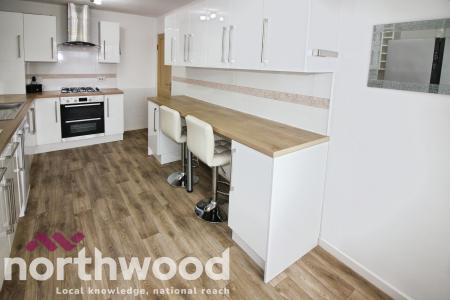 2 bedroom Flat to let in Alexandra Road, Southport, PR9