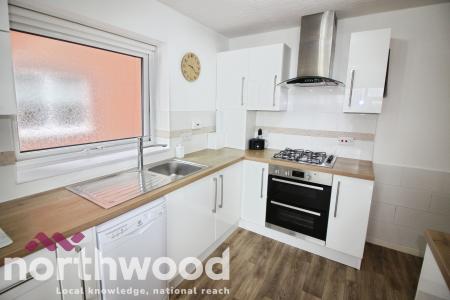 2 bedroom Flat to let in Alexandra Road, Southport, PR9