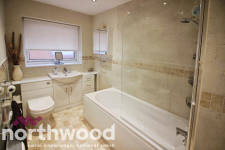 2 bedroom Flat to let in Alexandra Road, Southport, PR9