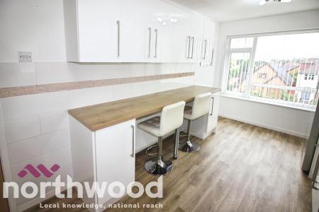 2 bedroom Flat to let in Alexandra Road, Southport, PR9