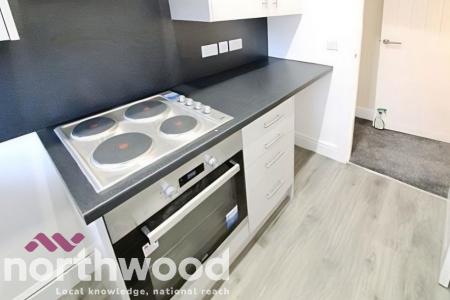 1 bedroom Flat to let in Woolden Street, Wigan, WN5
