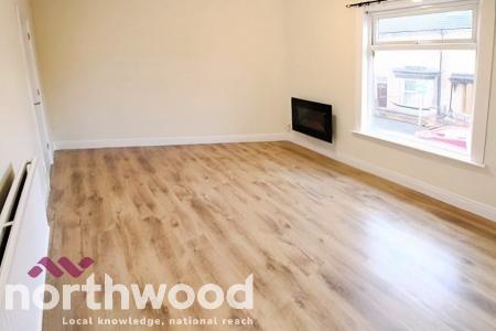 1 bedroom Flat to let in Woolden Street, Wigan, WN5