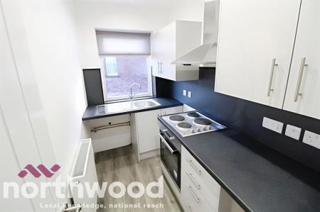1 bedroom Flat to let in Woolden Street, Wigan, WN5