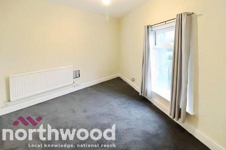 1 bedroom Flat to let in Woolden Street, Wigan, WN5