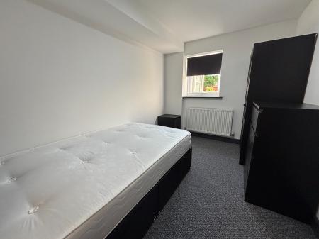 5 bedroom Flat to let in Fairstead, Skelmersdale, WN8