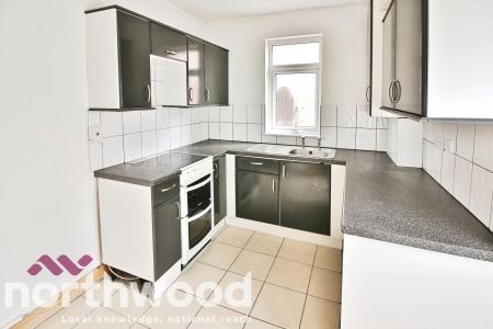 2 bedroom Semi-detached house to let in Hall Street, Southport, PR9