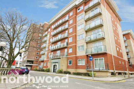 2 bedroom Flat to let in Lord Street, Southport, PR9