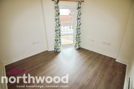 2 bedroom Flat to let in Lord Street, Southport, PR9