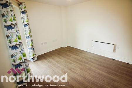 2 bedroom Flat to let in Lord Street, Southport, PR9