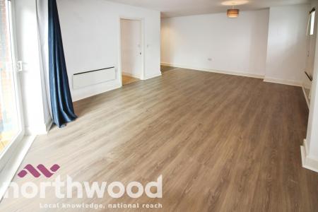 2 bedroom Flat to let in Lord Street, Southport, PR9