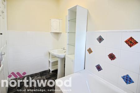1 bedroom Flat to let in Knowsley Road, Southport, PR9