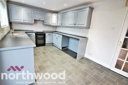 3 bedroom Semi-detached house to let in Ovington Drive, Southport, PR8