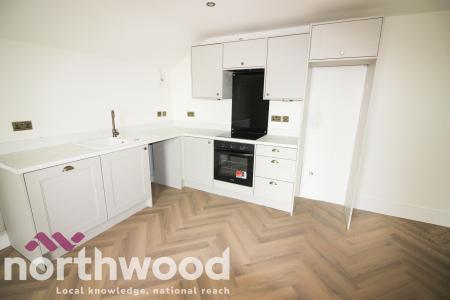 2 bedroom Apartment to let in Leyland Road, Southport, PR9