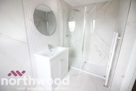 2 bedroom Apartment to let in Leyland Road, Southport, PR9