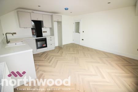 2 bedroom Apartment to let in Leyland Road, Southport, PR9