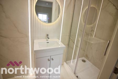 2 bedroom Apartment to let in Leyland Road, Southport, PR9
