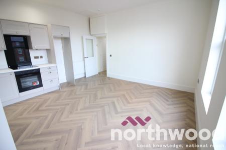 2 bedroom Apartment to let in Leyland Road, Southport, PR9
