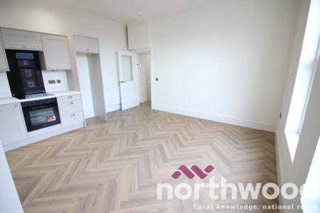 2 bedroom Apartment to let in Leyland Road, Southport, PR9
