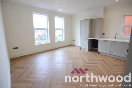 2 bedroom Apartment to let in Leyland Road, Southport, PR9