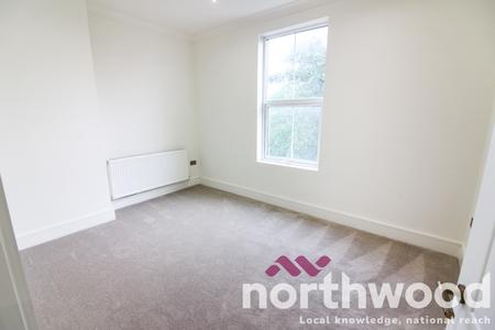 2 bedroom Apartment to let in Leyland Road, Southport, PR9