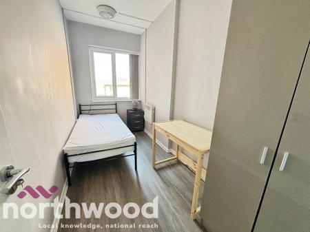 1 bedroom House share to let in Aughton Street, Ormskirk, L39