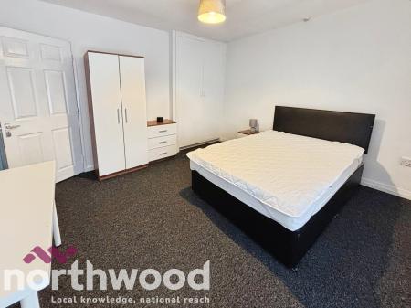 1 bedroom House share to let in Park Road, Ormskirk, L39
