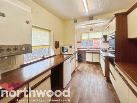 3 bedroom Semi-detached house for sale in Guildford Road, Birkdale, PR8