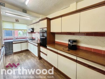 3 bedroom Semi-detached house for sale in Guildford Road, Birkdale, PR8