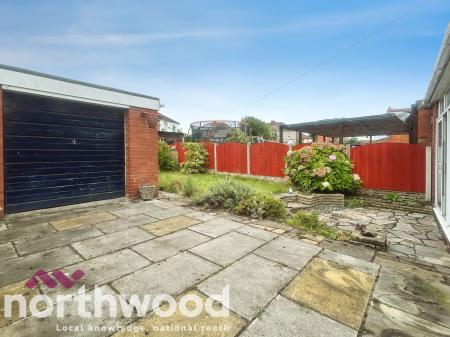 3 bedroom Semi-detached house for sale in Guildford Road, Birkdale, PR8