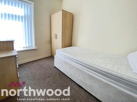 4 bedroom House share to let in Clayton Street, Skelmersdale, WN8