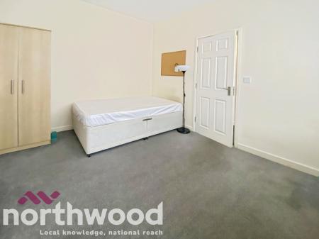 4 bedroom House share to let in Clayton Street, Skelmersdale, WN8